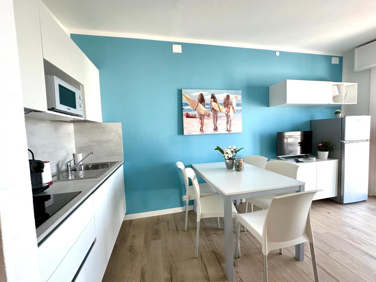 Beach Front Apartment Sabbiadoro リニャーノ・サッビアドーロ エクステリア 写真