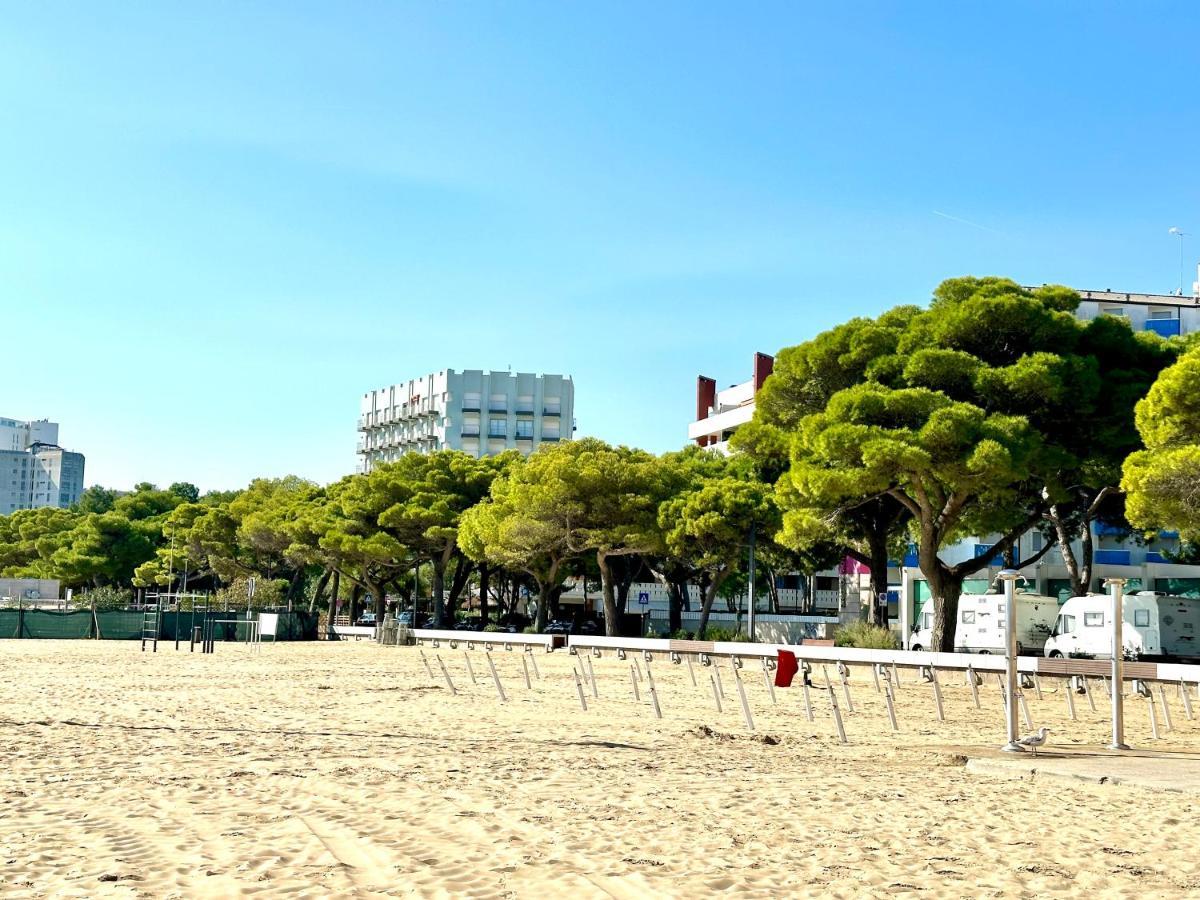 Beach Front Apartment Sabbiadoro リニャーノ・サッビアドーロ エクステリア 写真