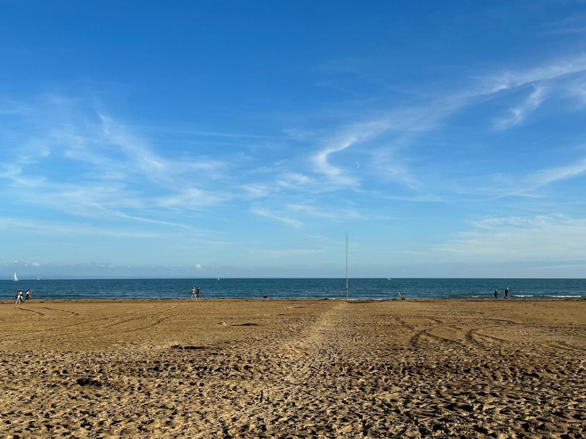 Beach Front Apartment Sabbiadoro リニャーノ・サッビアドーロ エクステリア 写真
